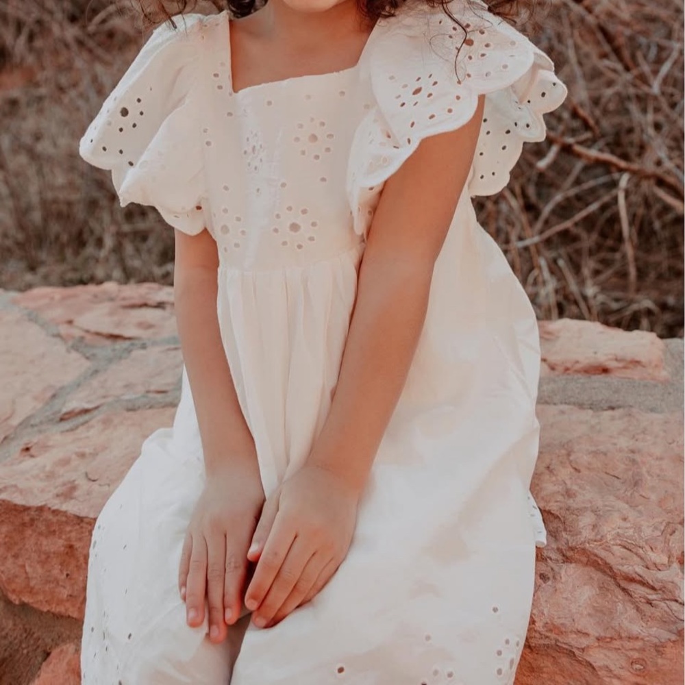 White/cream dress